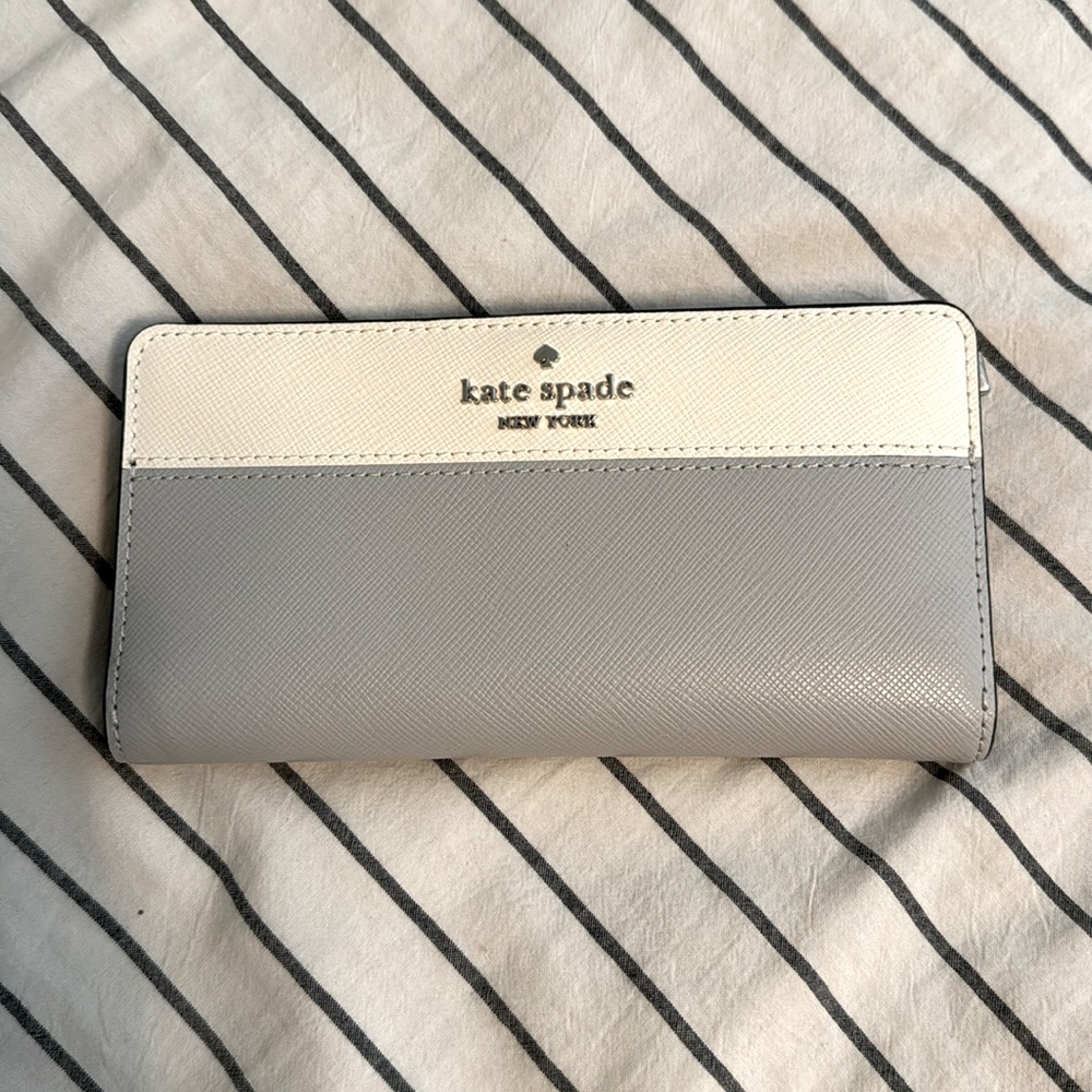Kate Spade Slim Bifold Wallet